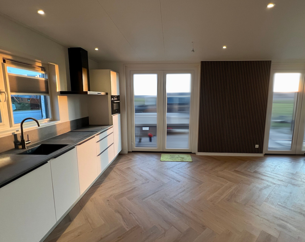 Model Rosewood -4.webp