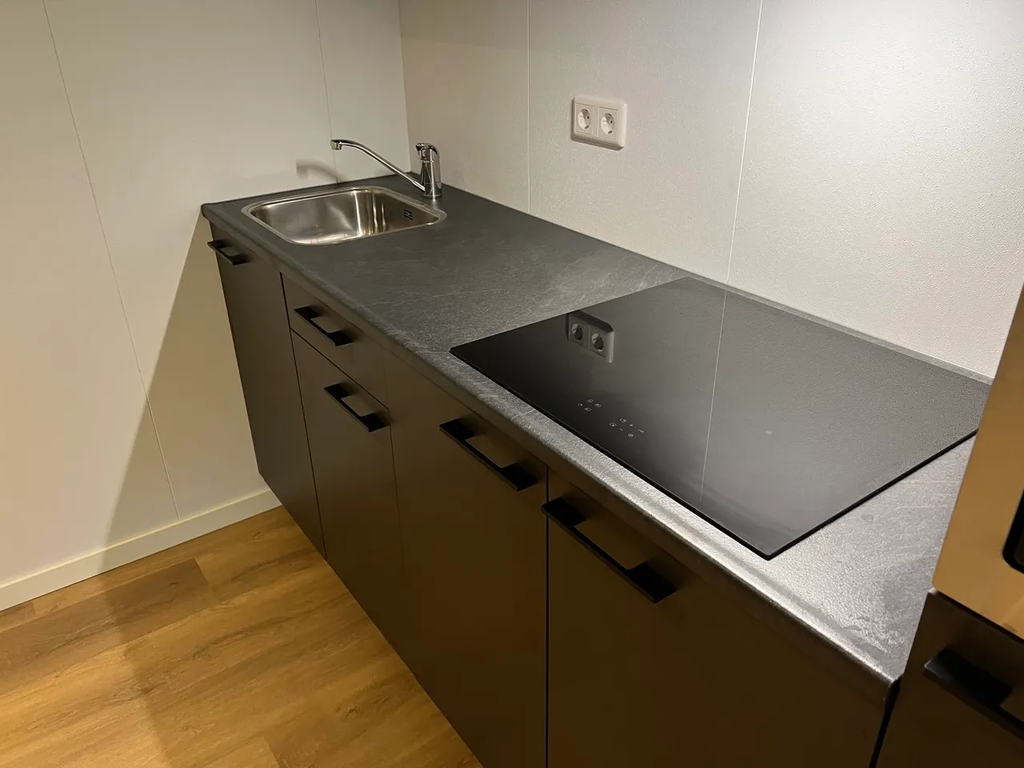 Model Cascade -3.jpeg.webp